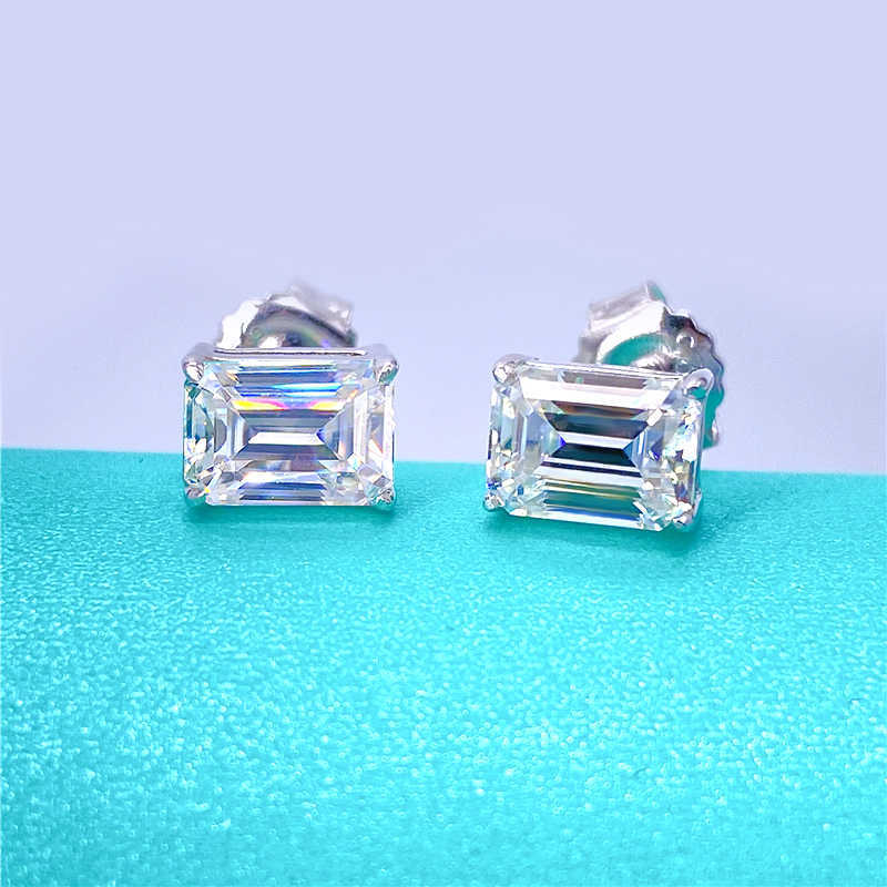 Best Shining Moissanite Earrings VVS S925 Emerald Cut Stud Moissanite Earrings