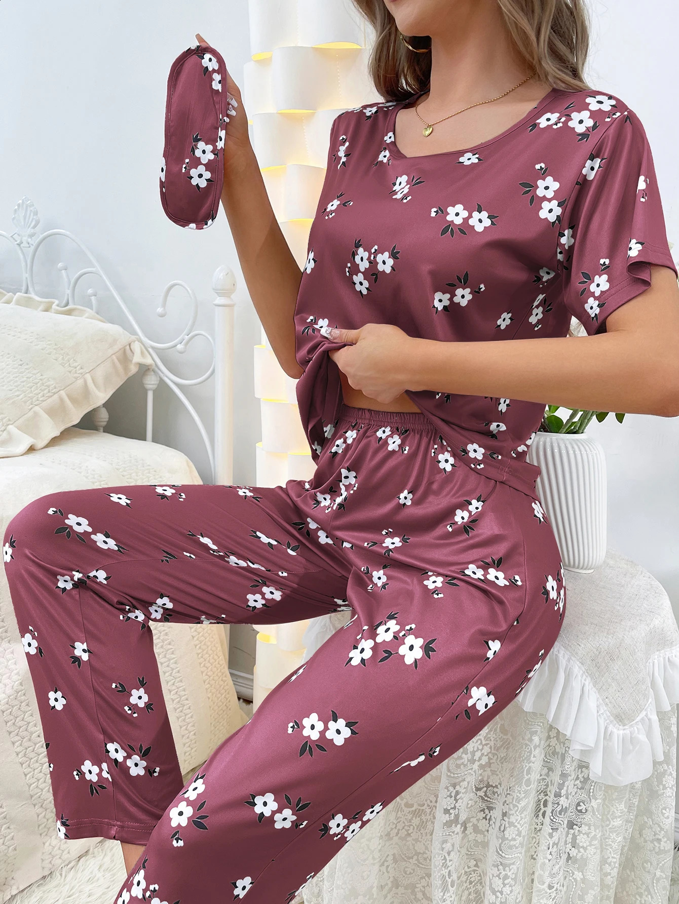 womens home wear short sleeve trousers pajamas love pattern casual and comfortable 250110