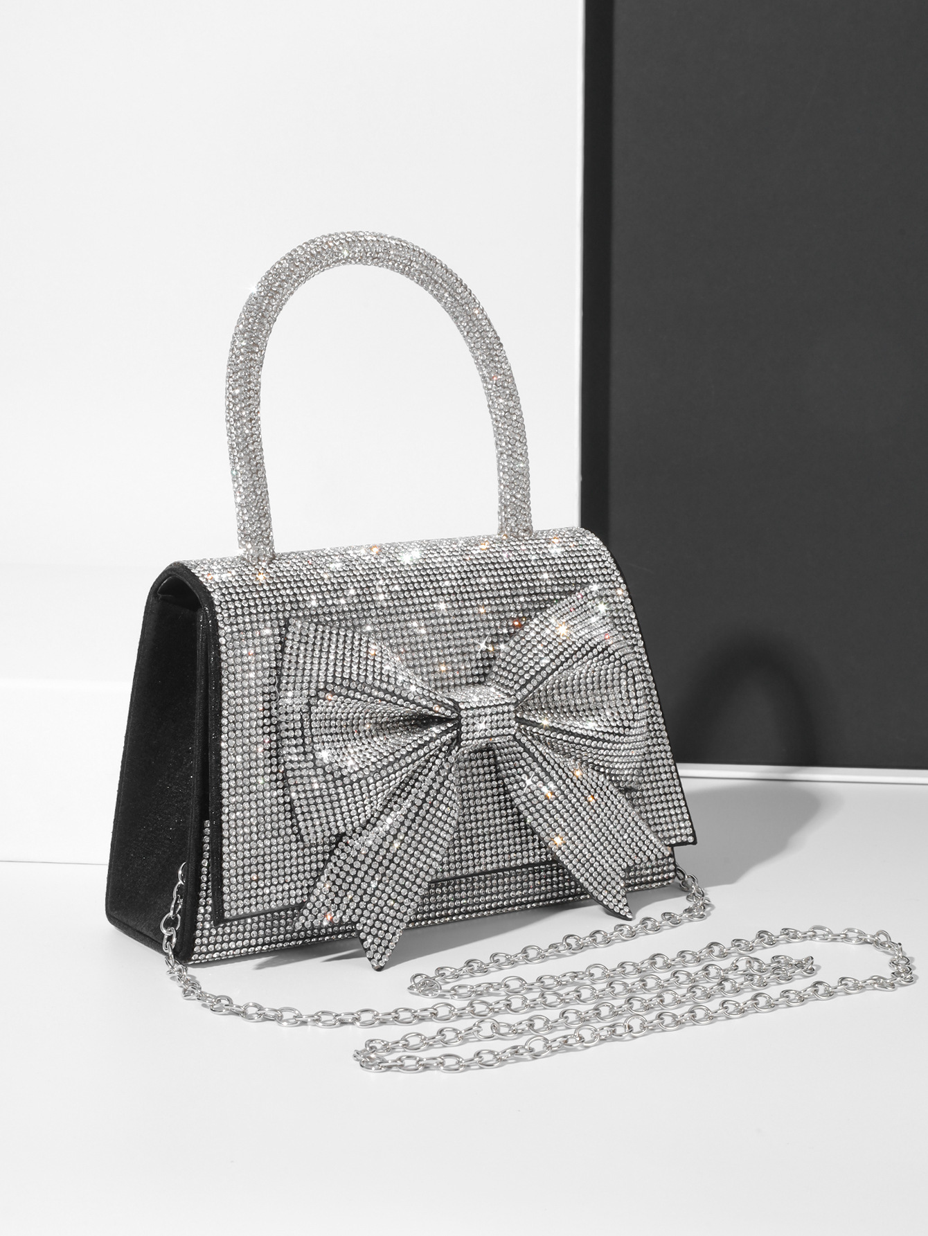 2025 New Dinner Light Luxury Full Diamond Bow Handbag Designer Handbag Sparkling Bride Bag