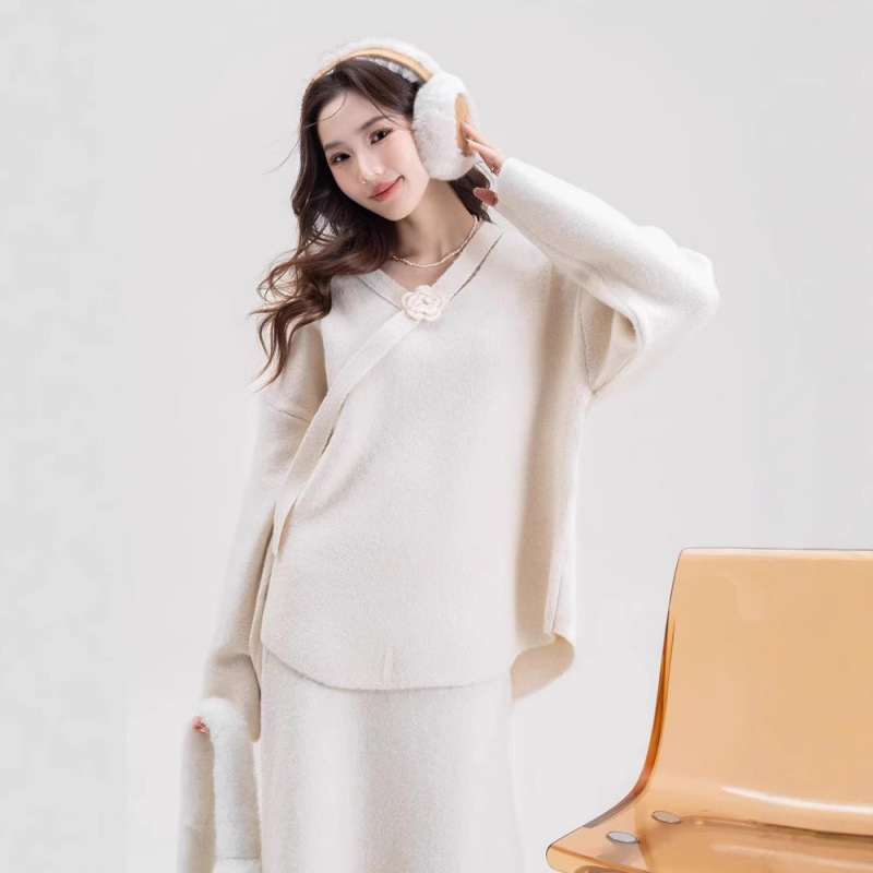 CO78277 Lazy style small fragrance style camellia sweater V-neck sweater suit French knitted long skirt two-piece suit