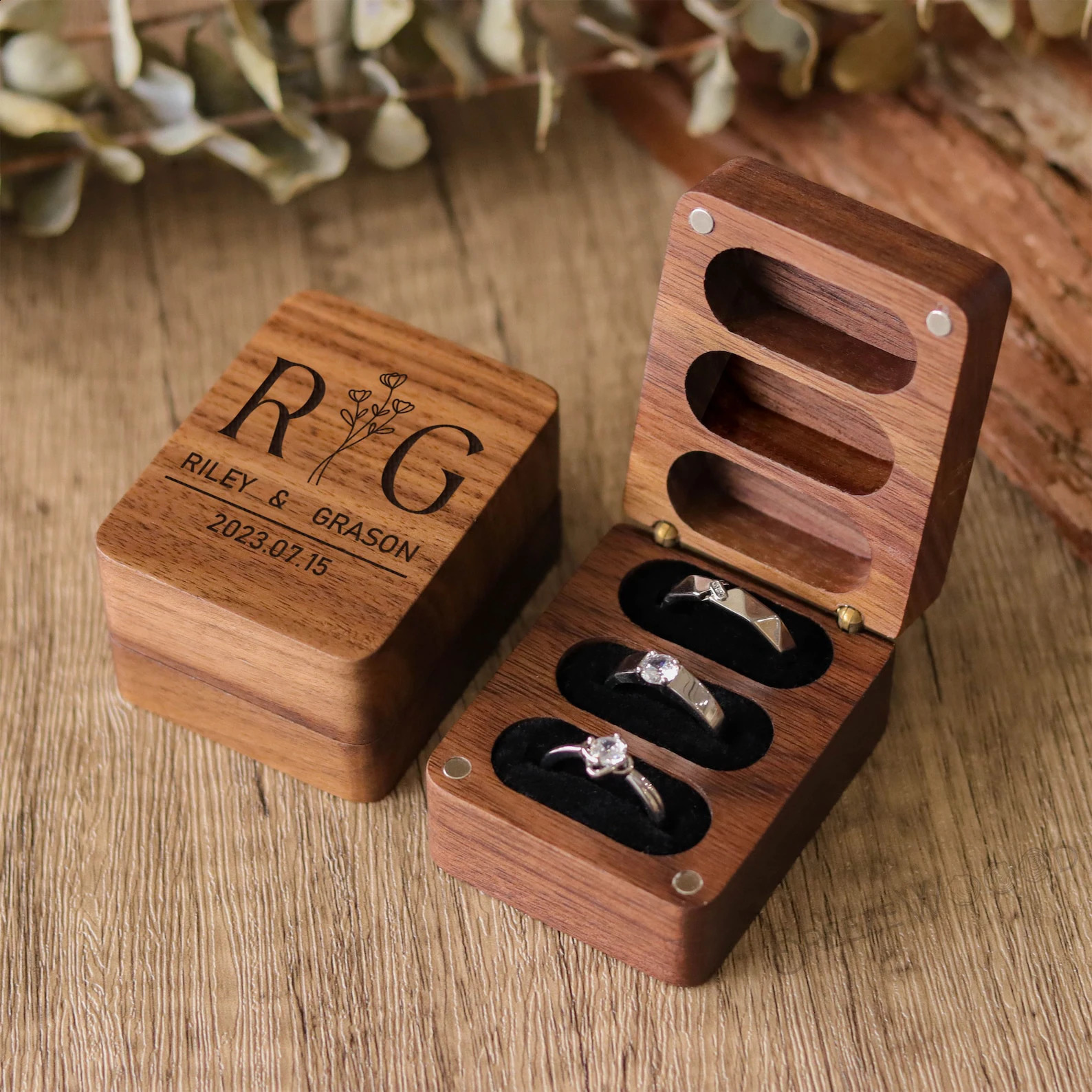 Custom Engraved Wooden Ring Box - Personalized Walnut Jewelry Holder for Engagement Wedding Anniversary Proposal and Gift St 250106