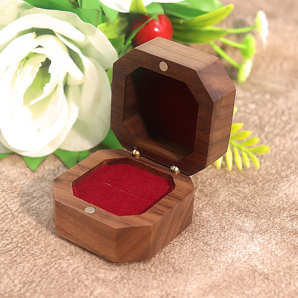 Vintage American Black Walnut Solid Wood Jewelry Box Chinese Style Portable Wooden Ring Box Square Ring 250106