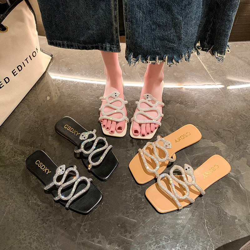 hot free shipping designer Sandals for woman 2025 new Minimalist Novelty breathable and fashionable Daily Outfit flat black