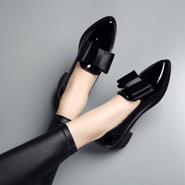 Fashion single shoes women 2025 summer new bow pointe PU bow shallow mouth low heel slip-on solid color 35-41