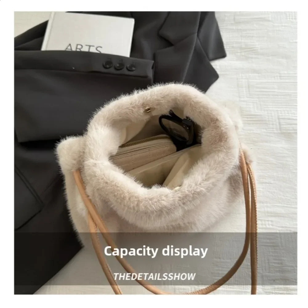 Fashion Plush Winter Bucket Womens Bag Solid Color Casual Generous Comfortable High-end Versatile Handbag Shoulder 250106