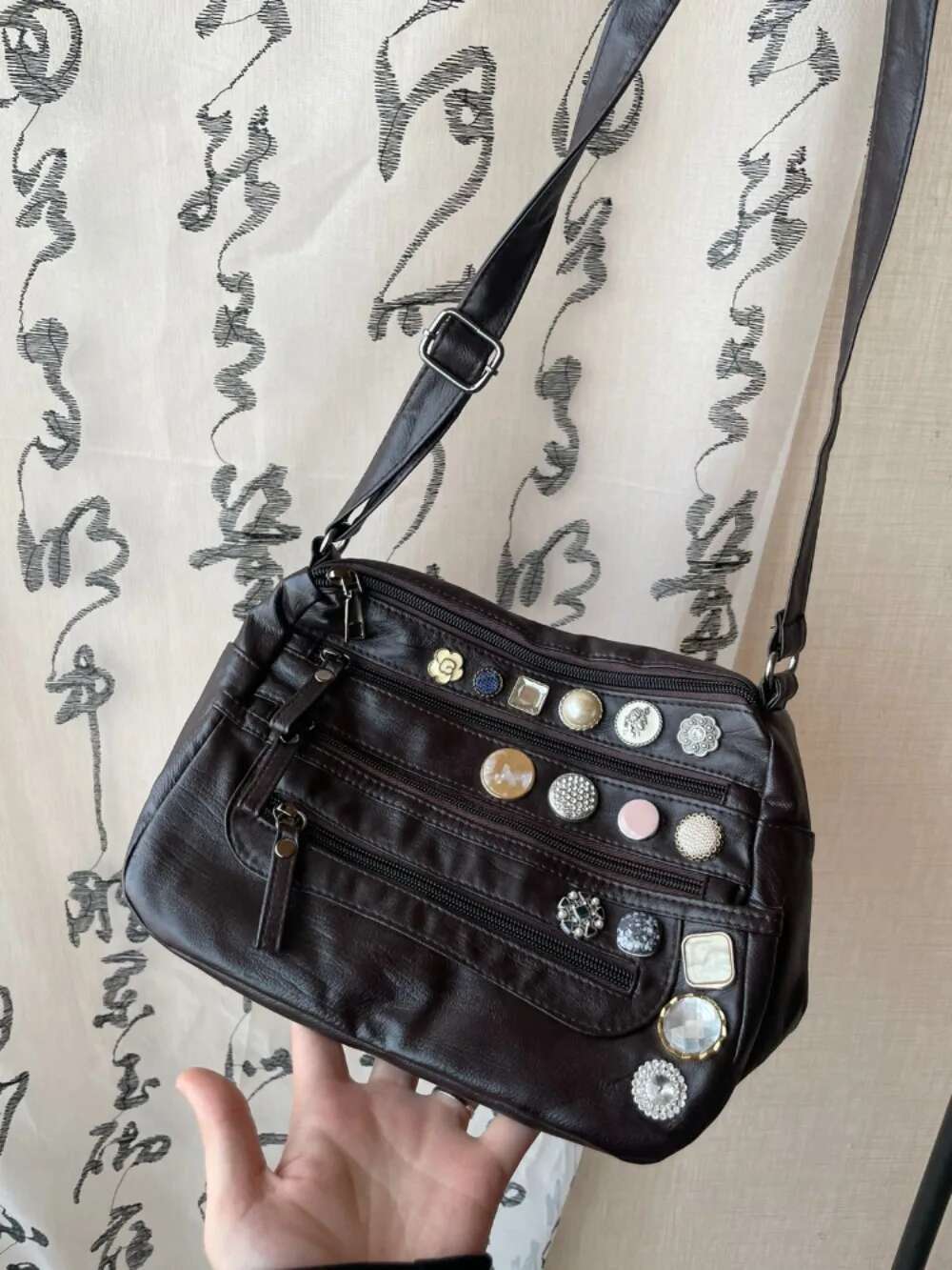 Europe Moda Moto Exquisite Commuter Messenger Bags Vintage All-Match Simple Heavy Button Shoulder Soft Wash Leather Crossbody