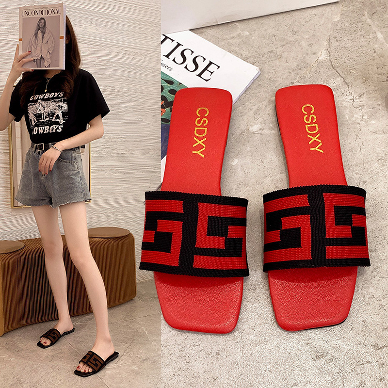 hot free shipping designer Sandals for woman 2025 breathable and fashionable Outdoor Recreation Daily Outfit slippers