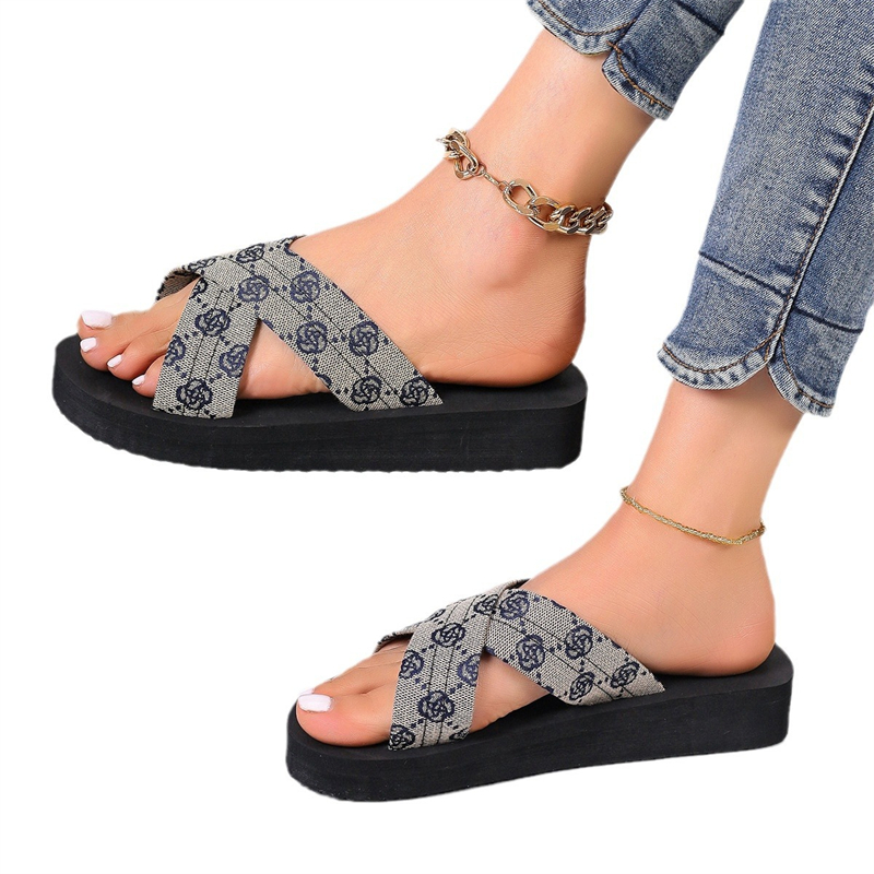 hot free shipping designer Sandals for woman 2025 new Minimalist Vintage Classics breathable and fashionable Daily Outfit khaki
