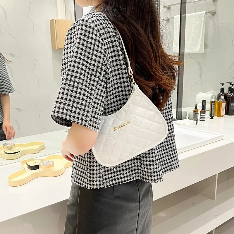 Women Soft Faux Ladies Crossbody Bag Underarm Bag Retro Handbag Fashion n Girls Small Shoulder Bags 250106