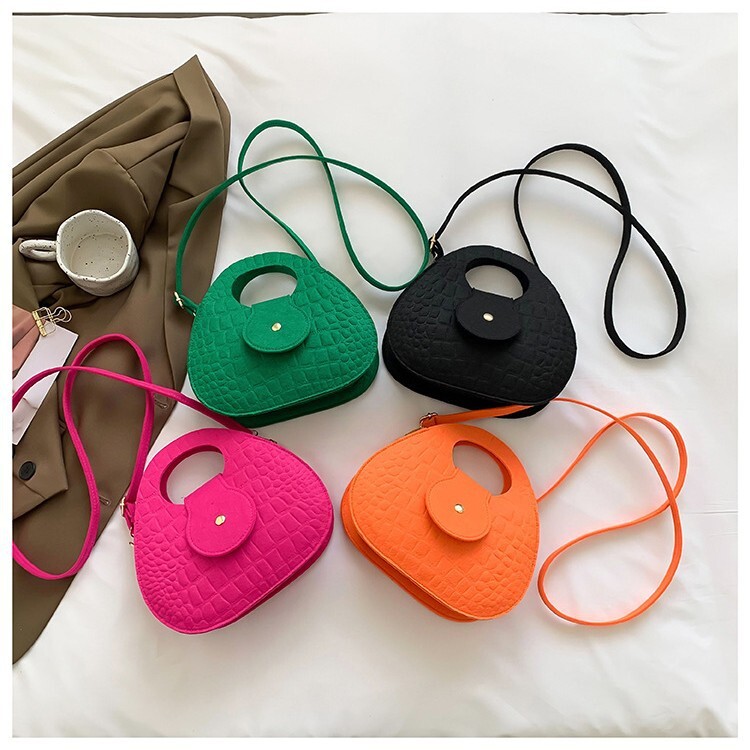 Solid Color Temperament Women's Winter Designer Handbag New Trend Korean Version Felt Armpit Casual Single Shoulder Hand-held Small Square Bag