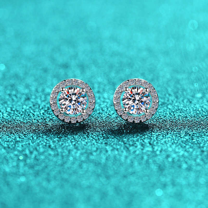 fashion stud earrings 0.5CT 1Ct Round Cut Diamond White 18K Gold plated Moissanite Stud earrings for women
