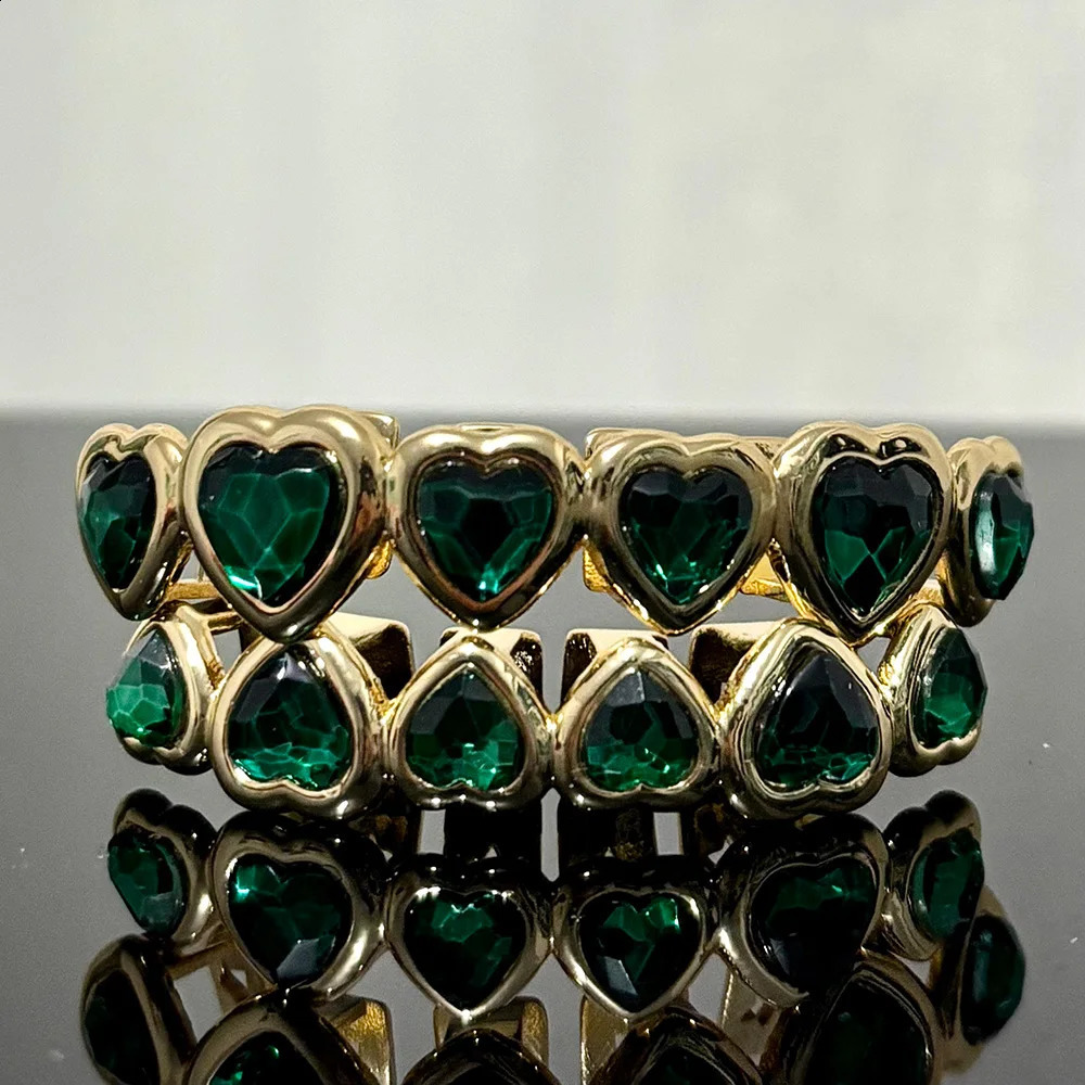 RACHELZ 6/6 Green Zircon Heart Teeth Caps Dental Grills Hip Hop Top Bottom CZ Stone Tooth For Women Men Jewelry 250107