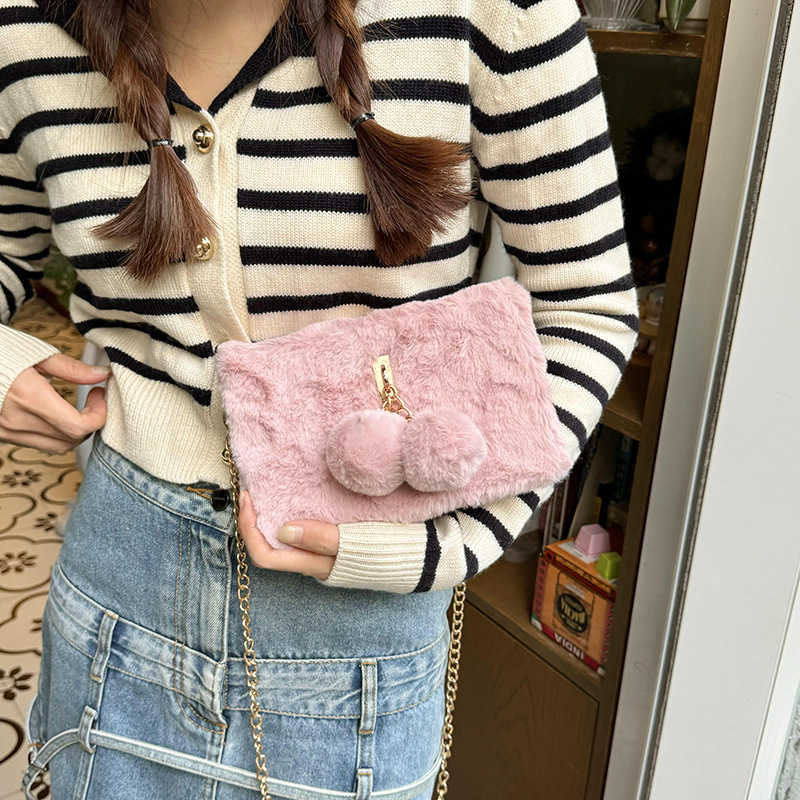 Autumn and Winter Plush Bag V2024 New Forest Sweet, Fashionable, Unique, Versatile Crossbody Cute Hairy Ball Small Square 250113