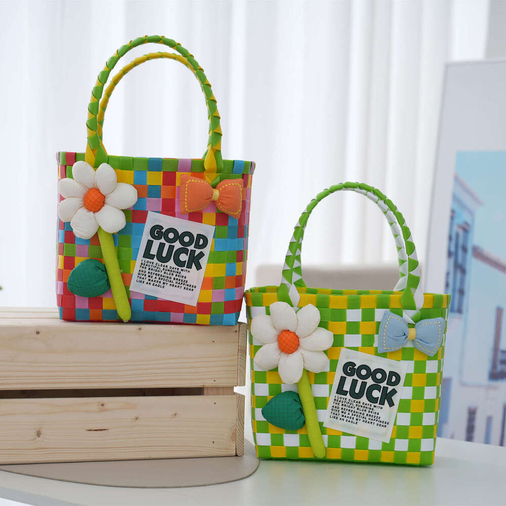 2024 Summer Fresh Color Matching Gift Handbag, Plastic Weaving Bag, Vegetable Basket, Beach Bag