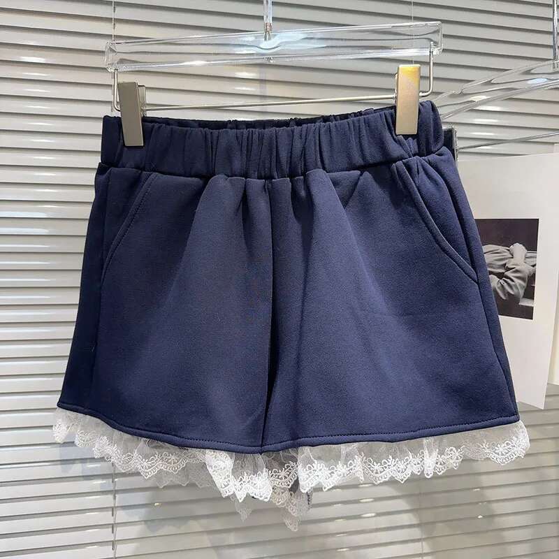 DEAT 2024 Autumn New Fashion Women's Set V-Neck Digital Pattern Embroidered Hoodie Elastic Waist Lace Edge Shorts 11A01164