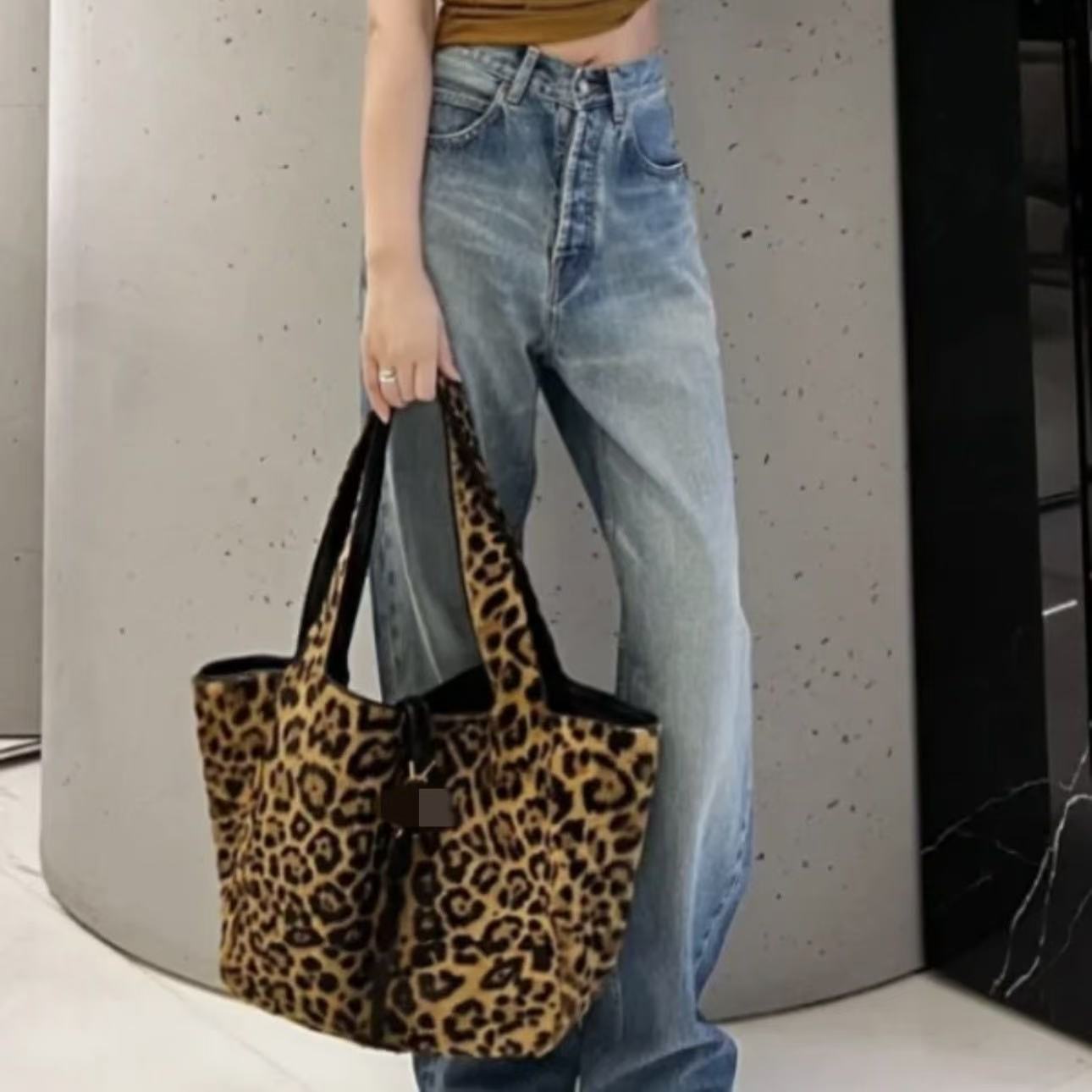 Women Bea Tote Handbag Large Capacity Totes Top Quality Grained Suede Leather Crossbody Shopping Shoulder Bags Purse bags designer women bag 6f