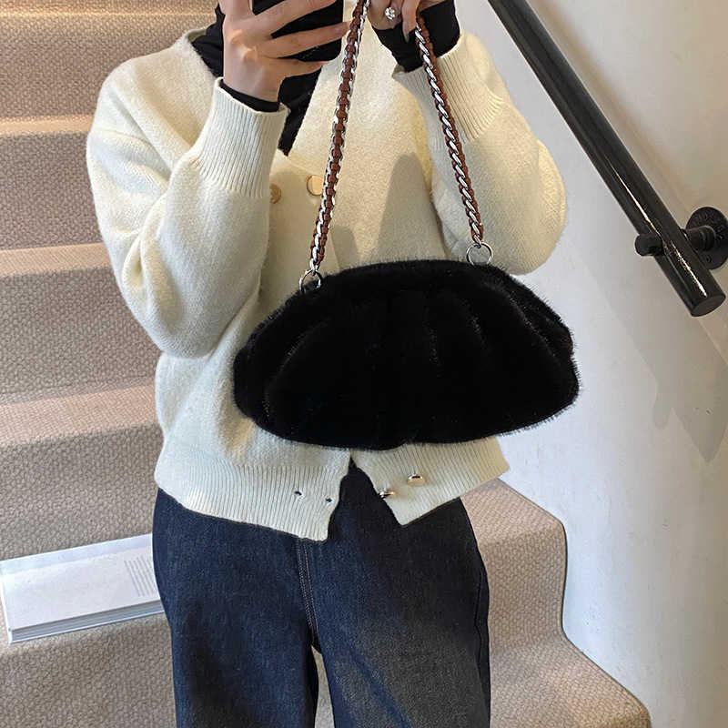 Autumn and Winter Plush Bag for Women 2024 New Korean Edition Fashion Folded Shoulder Instagram Internet Celebrity Western Style Versatile Cloud 25011