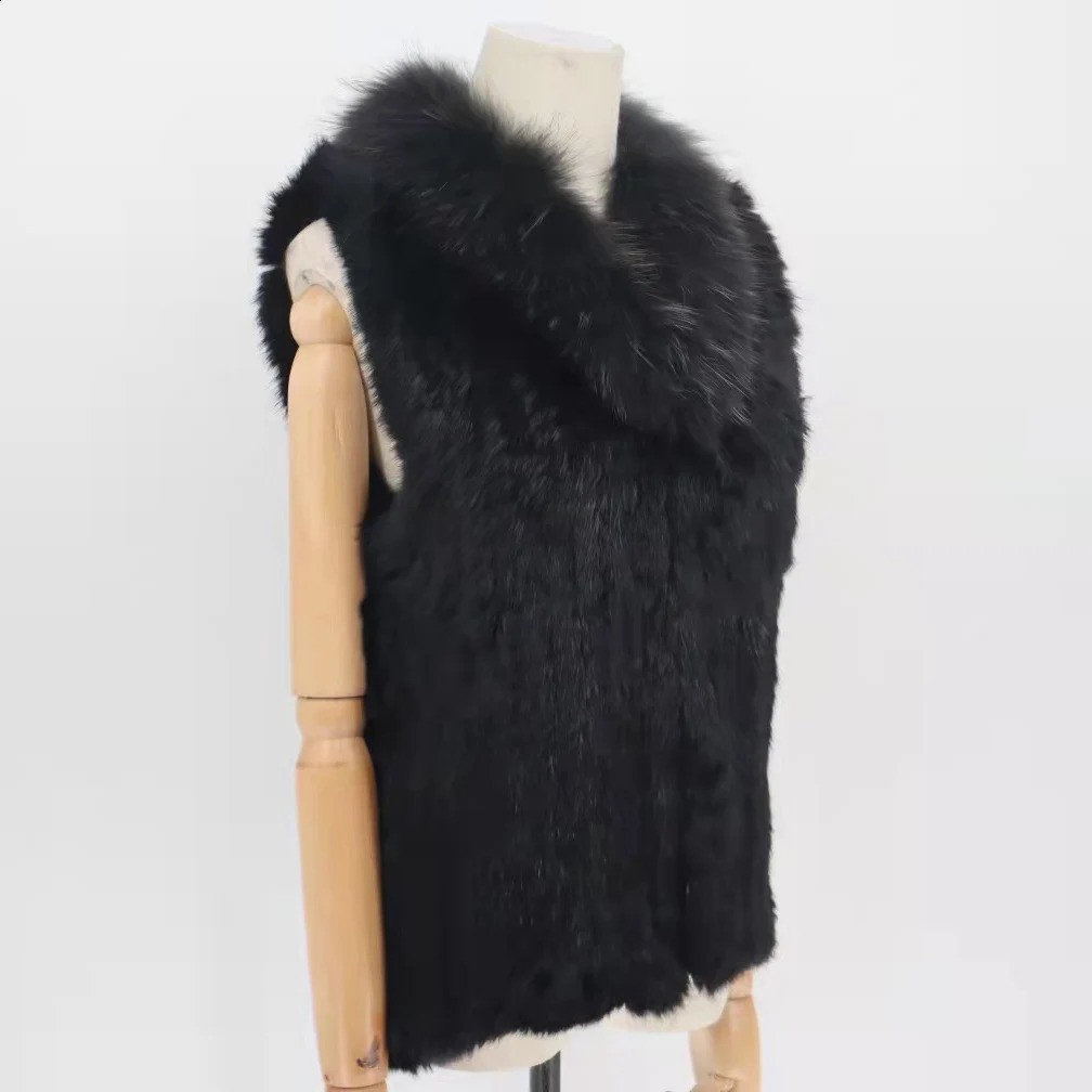 Fashion Real Rabbit Fur Vest Highend Women Knitted Sleeveless Vests With Natural Raccoon Jacket Coat 250109