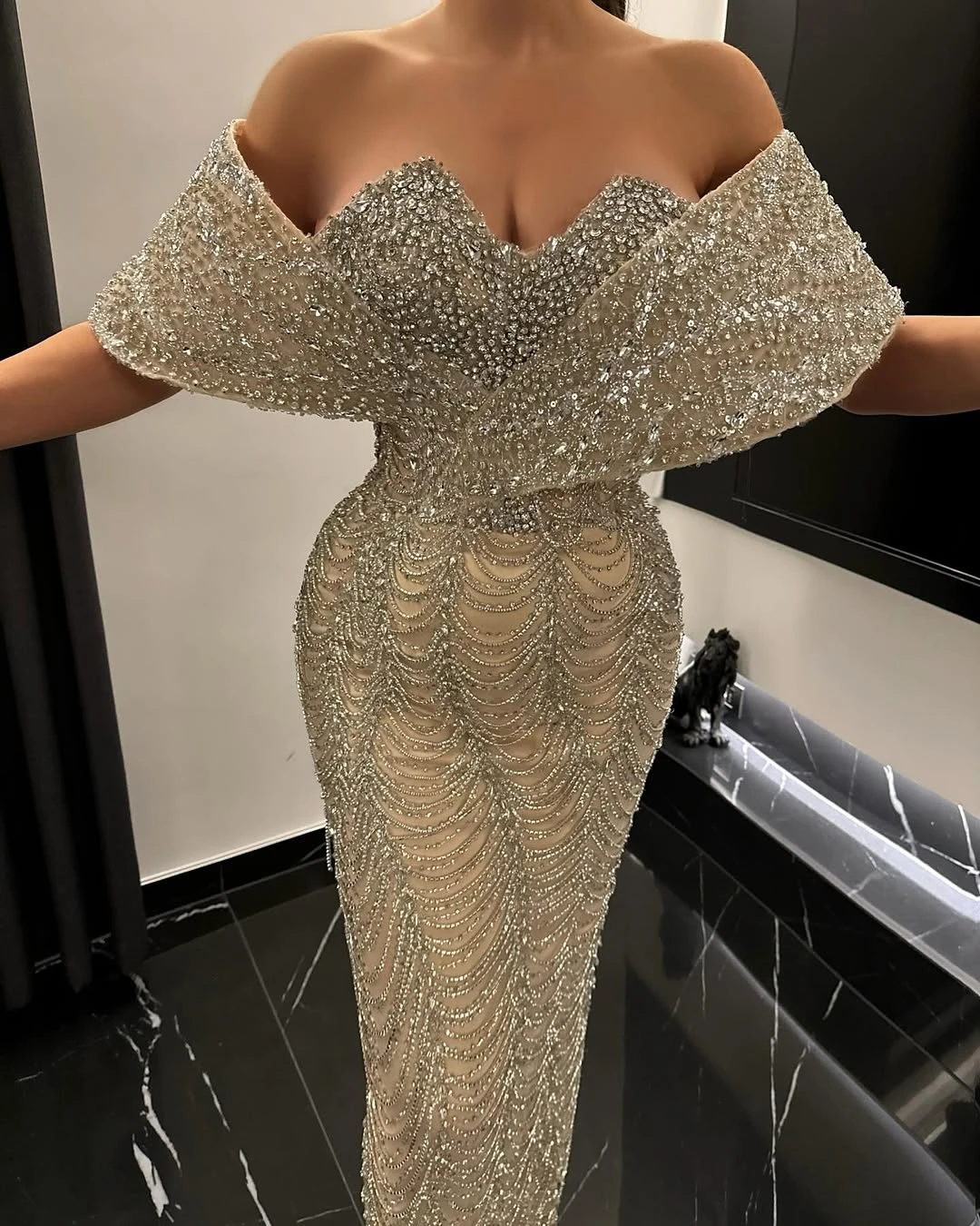 Gorgeous Evening Dresses For Women Sweetheart Neck Off Shoulder Sleeveless Gown Crystal Sequins Customized Dress Party