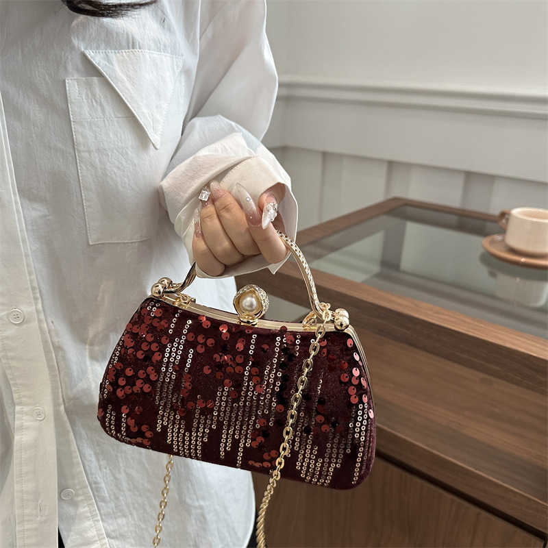Ladies' Bag 2025 New Fashion Sequin Dinner Ins Internet Famous Western-style Versatile Chain Box 250113