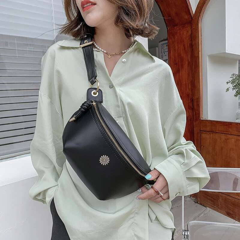 Chain For Women Sier Fanny Quality PU Leather Saddle Crossbody Chest Female Waist Pack Banana Hip Bag Purse