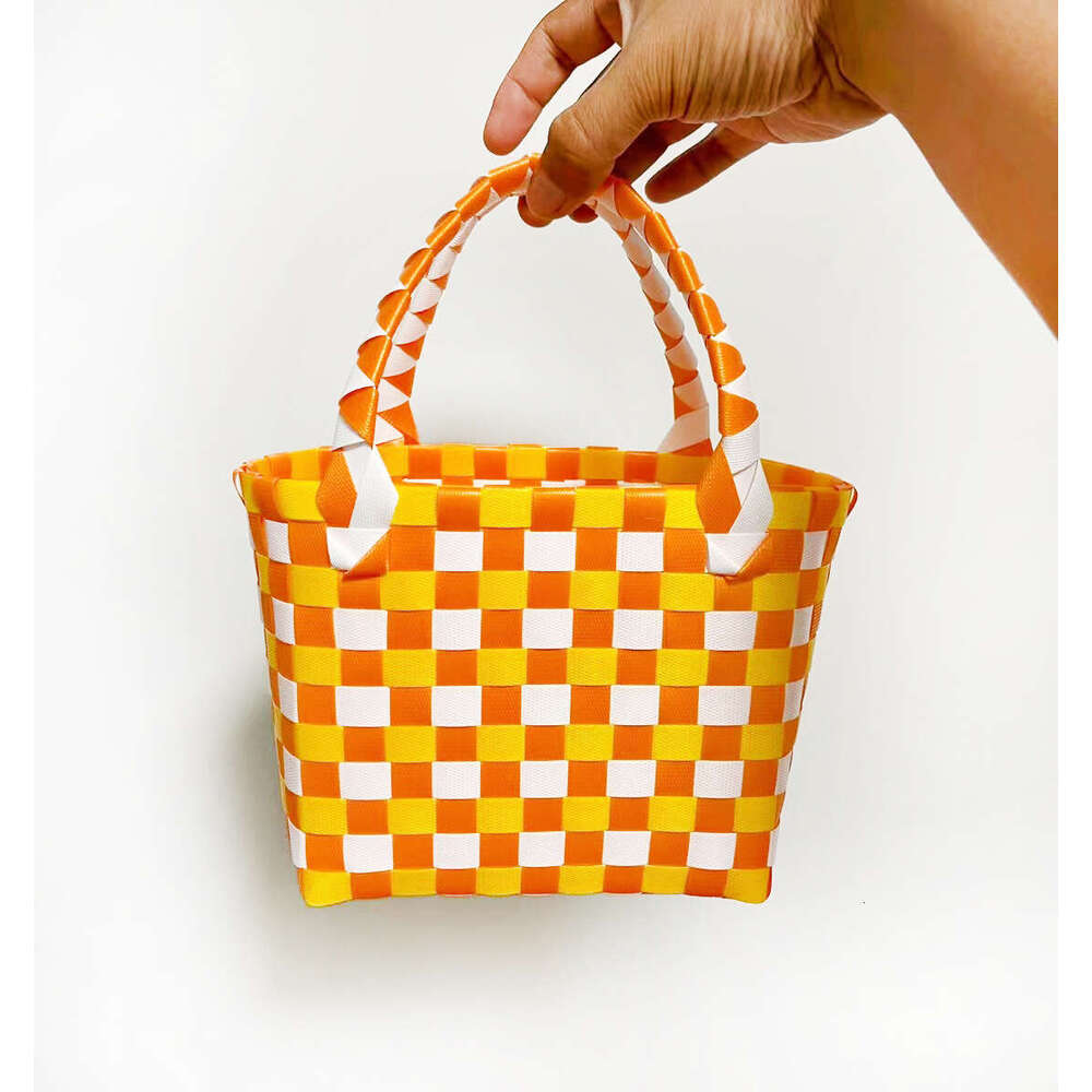 2024 Summer Fresh Color Matching Gift Handbag, Plastic Weaving Bag, Vegetable Basket, Beach Bag