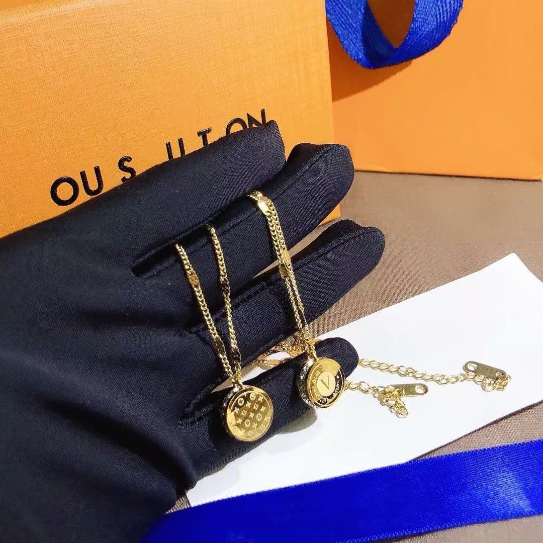 Women Silver Chain necklaces designer necklace Jewelry Sets Enamel Pendant clover necklace for Mens Hip Hop Fashion Rings with Box moissanite chain