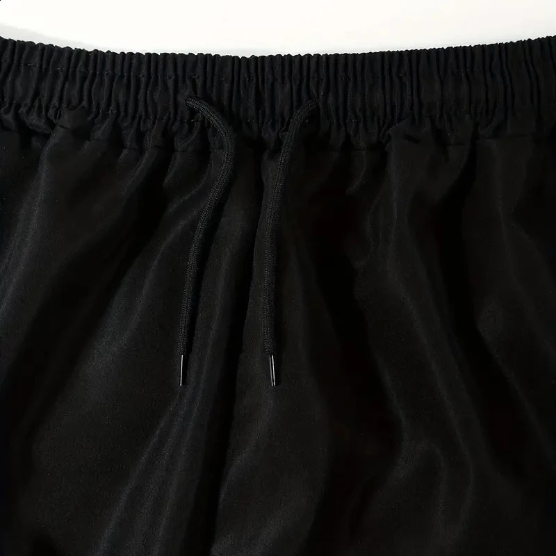 Outdoor Casual Pants Mens wearresistant loosefitting straightleg multipocket overalls mens trousers 250113