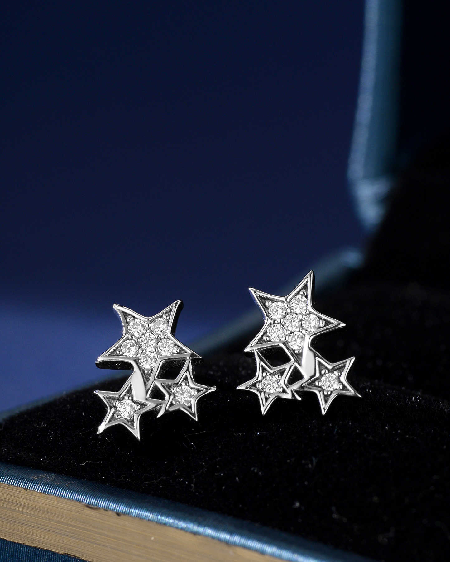 Trend Earrings Wholesale Bulk Fashion Stud earrings 925 Sterling Silver White Gold CZ Zircon Three Star Stud Earrings for women