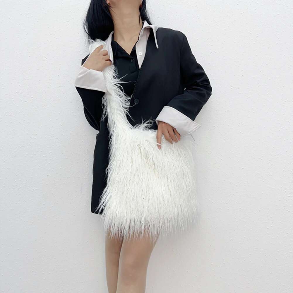 Faux Fur Crossbody For Women Furry Shoulder Winter Plush Tote Fluffy Messenger Bag Design Handbags Travel Shopper