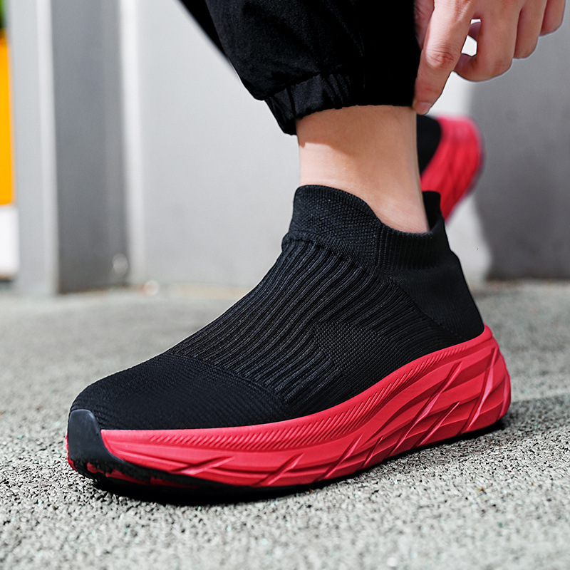 Free Shipping Casual Shoes for Men Women Mesh Slip-On Shoes Fashionable Lightweight Breathable Sneakers