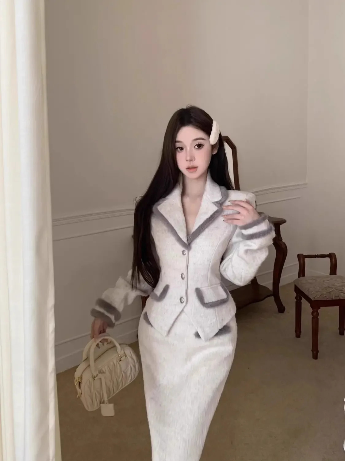 Womans Autumn and Winter Small Fragrant Woolen Suit Jacket Skirt Retro Contrast Waist Coat Overskirt Two-piece 250113