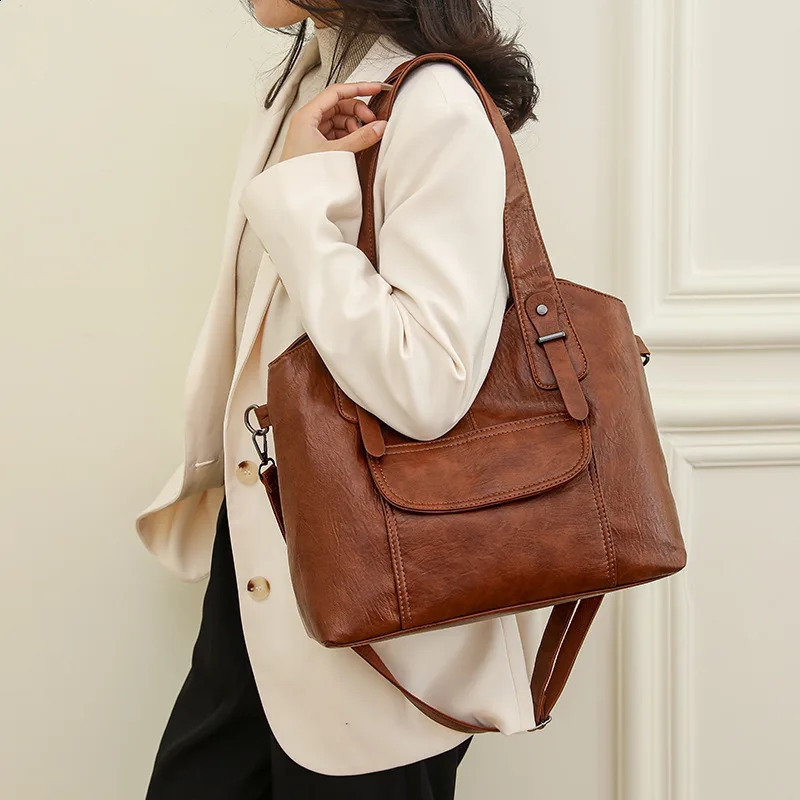 Winter Womens Large Capacity Handheld Shoulder Bag Trendy Soft Leather Texture Middle aged Womens Mom Bag Crossbody Bag 250106