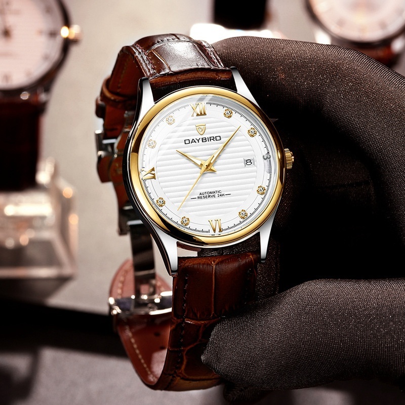new design Stylish Men's Watch with Automatic Movement and Night Glow Feature