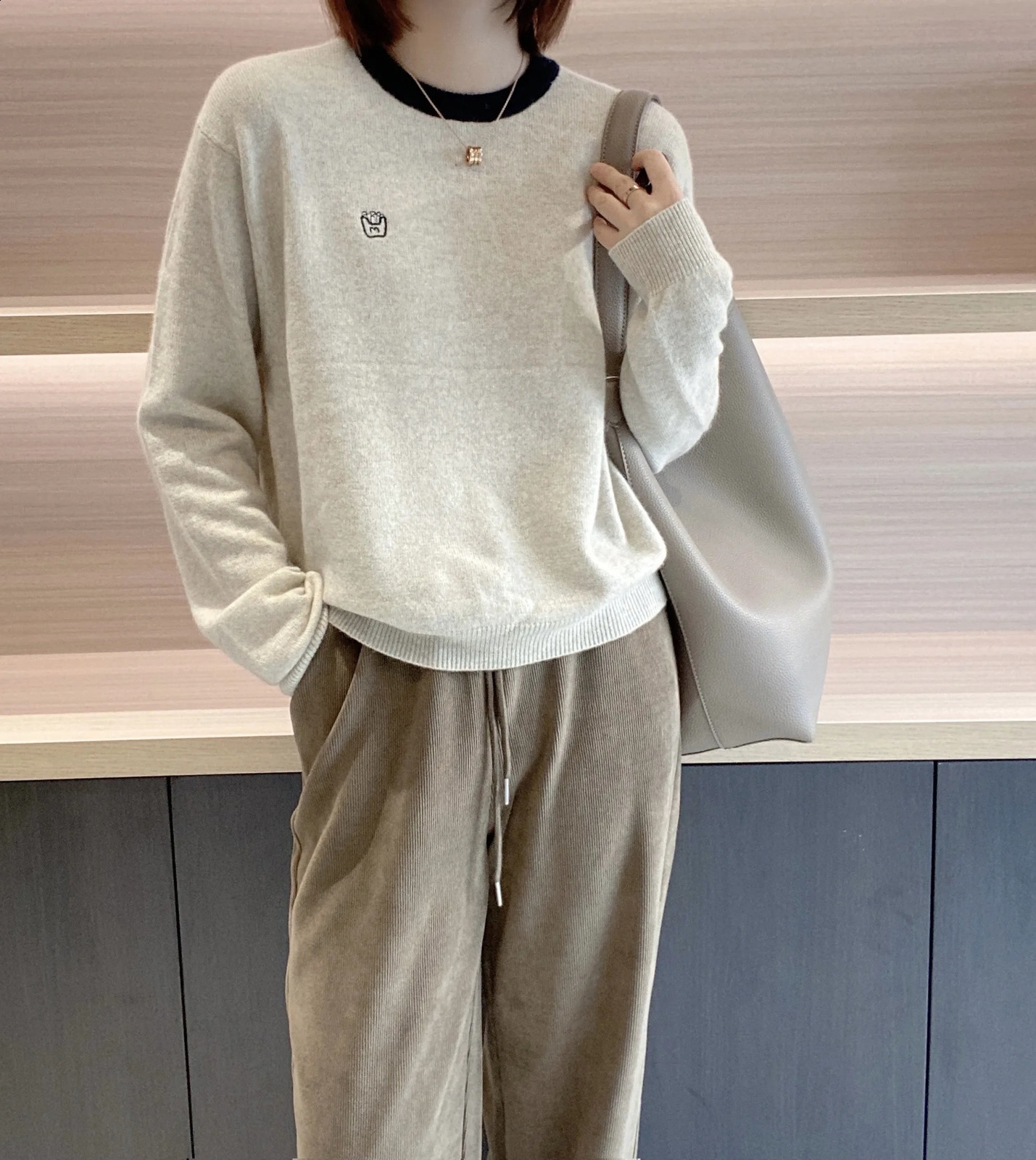 Womens round Neck Knitted Wool Sweater 100% Pure Multi Colored ed Easy Fit Spring Autumn Edition 250113