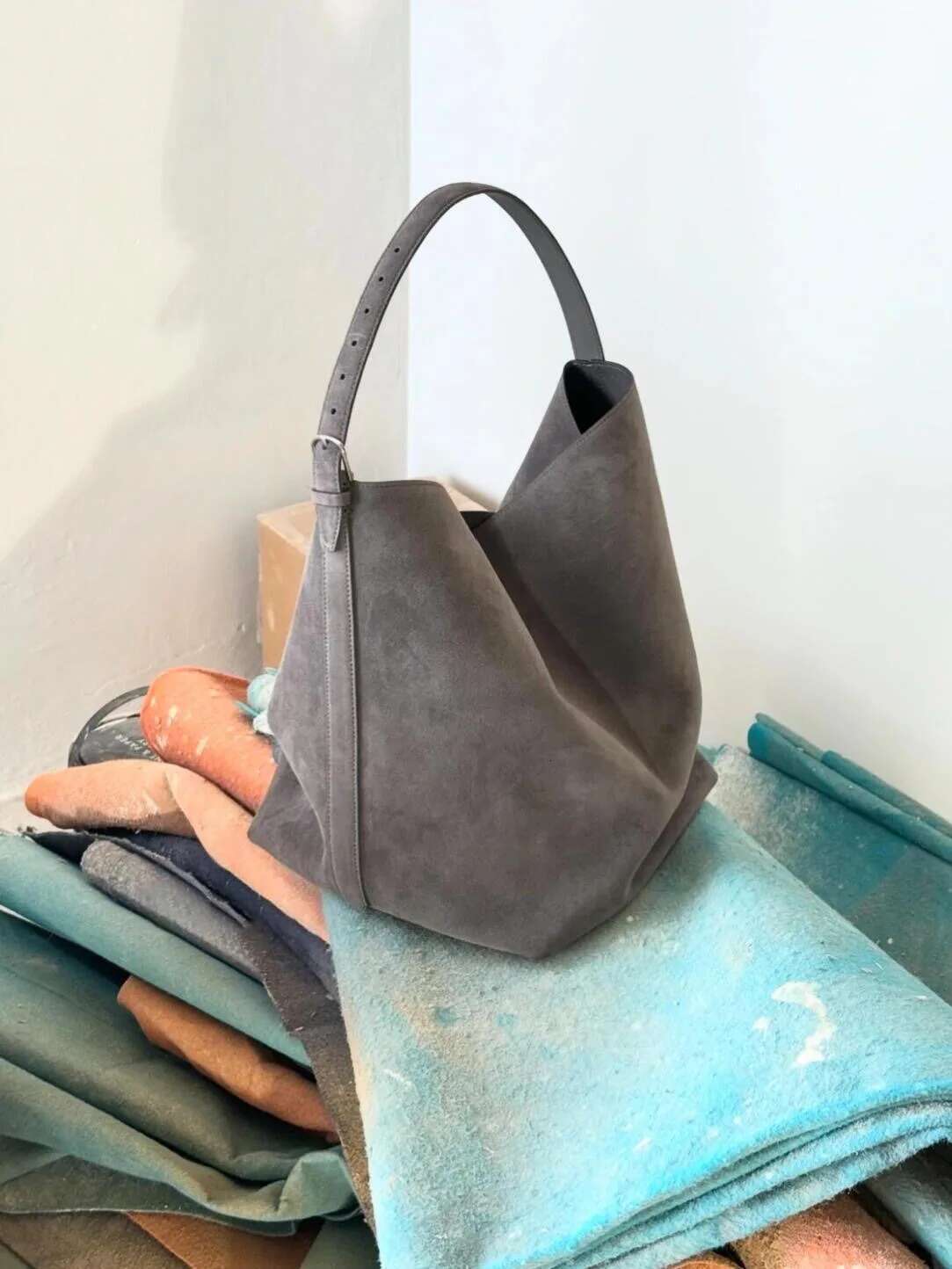 FIRMRANCH Retro Large Capacity High-End Texture Urious Frosted Suede Women's Shoulder Bag Commuting Tote Cowhide Bucket Pouch