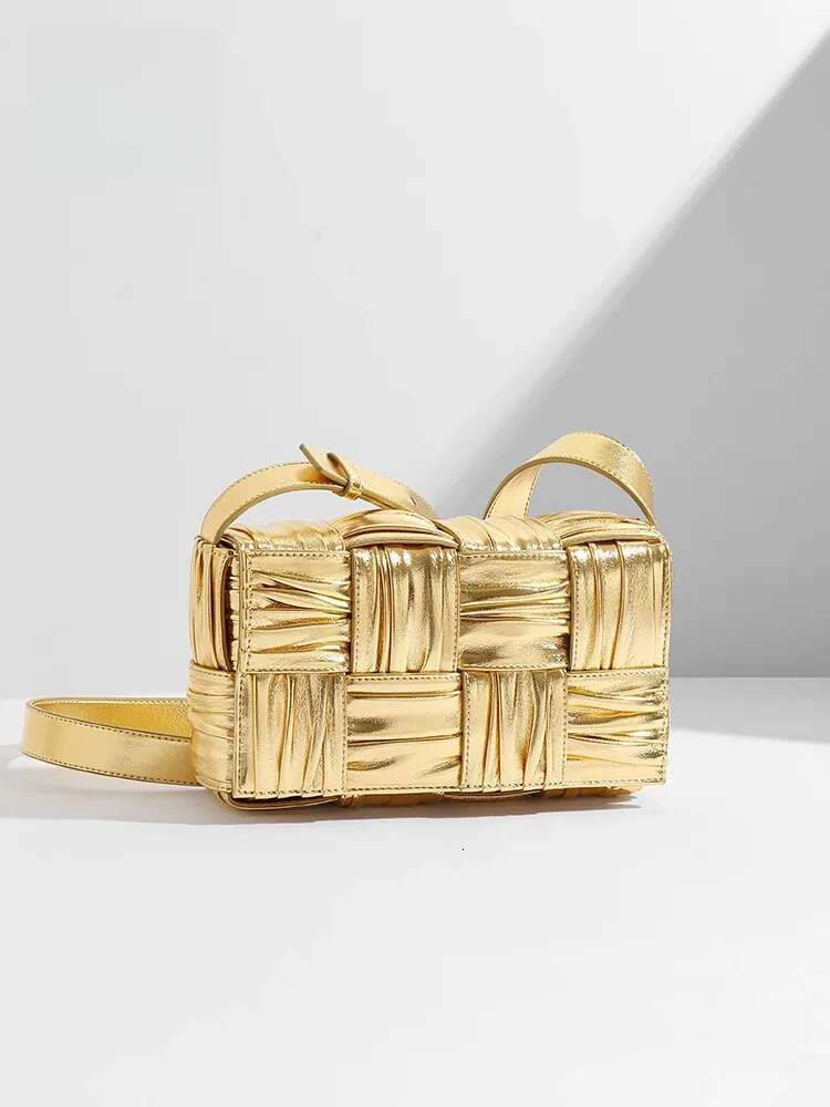Factory High Quality High-End Entry Style Metallic Gold Woven Pillow Small Square Shoulder Messenger Bag