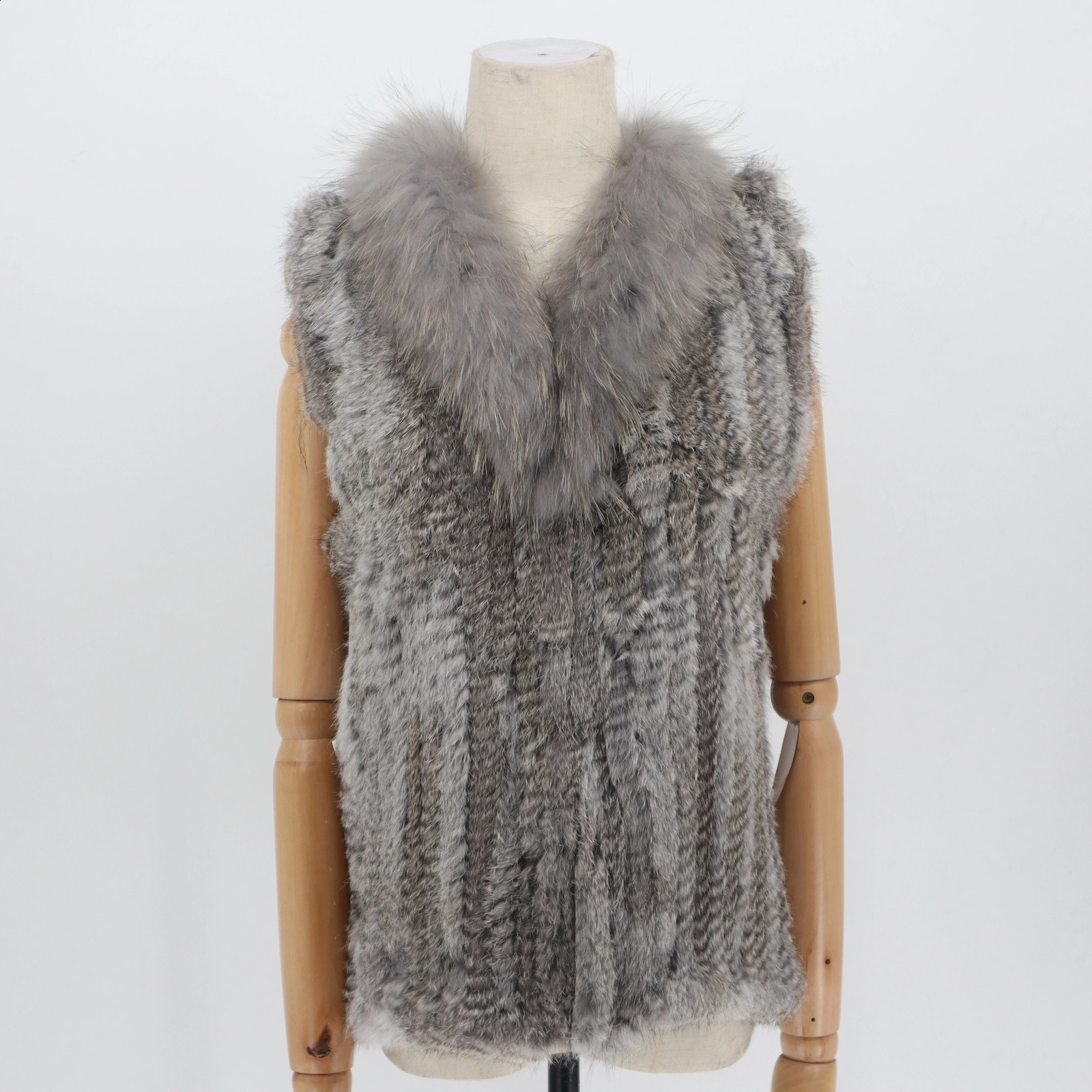 Fashion Real Rabbit Fur Vest Highend Women Knitted Sleeveless Vests With Natural Raccoon Jacket Coat 250109
