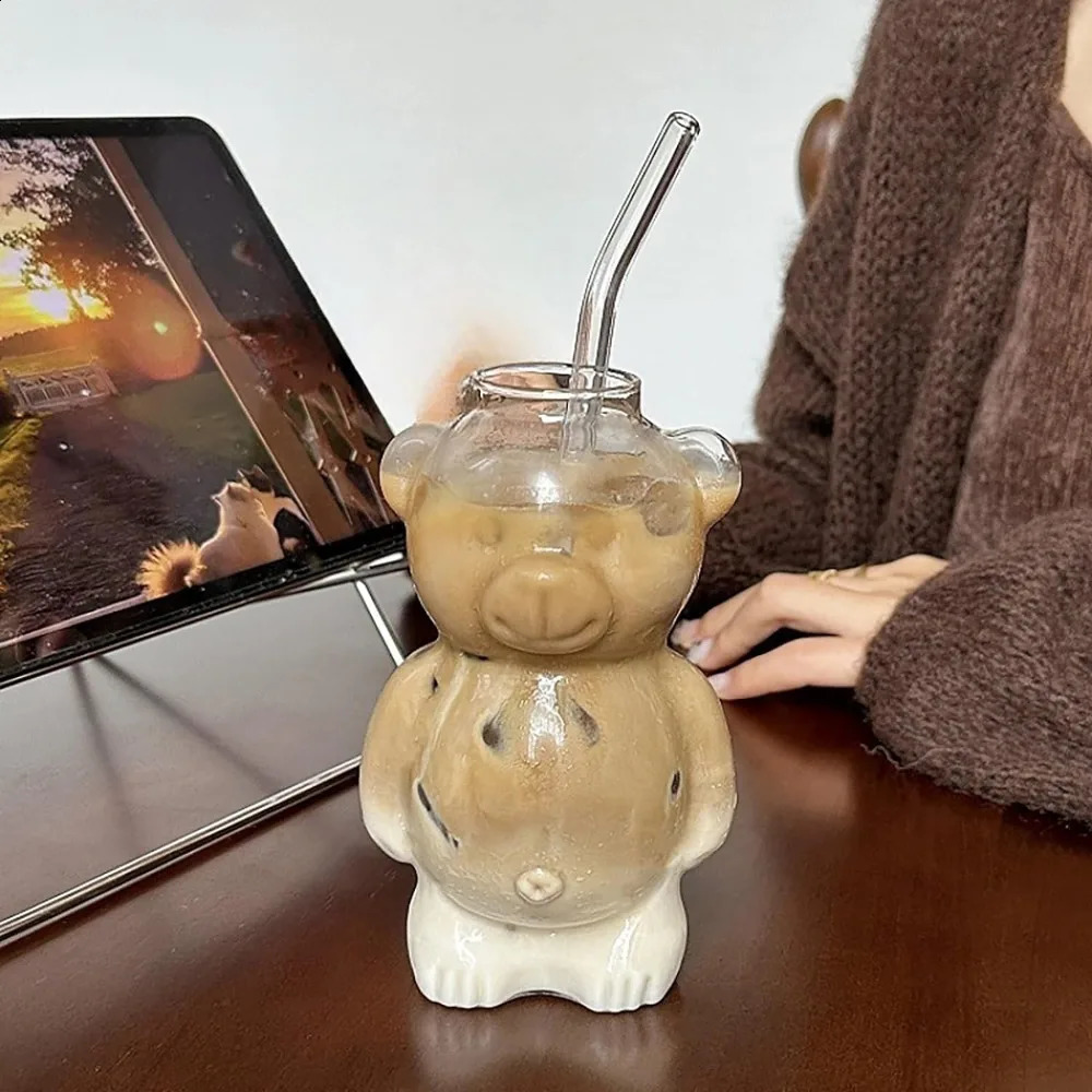 320ML Creative Cute Bear Coffee Cup with Straw Transparent Cup Beer Milk Coffee Water Cup Wholesale Glass Beverage Cup Set 250110