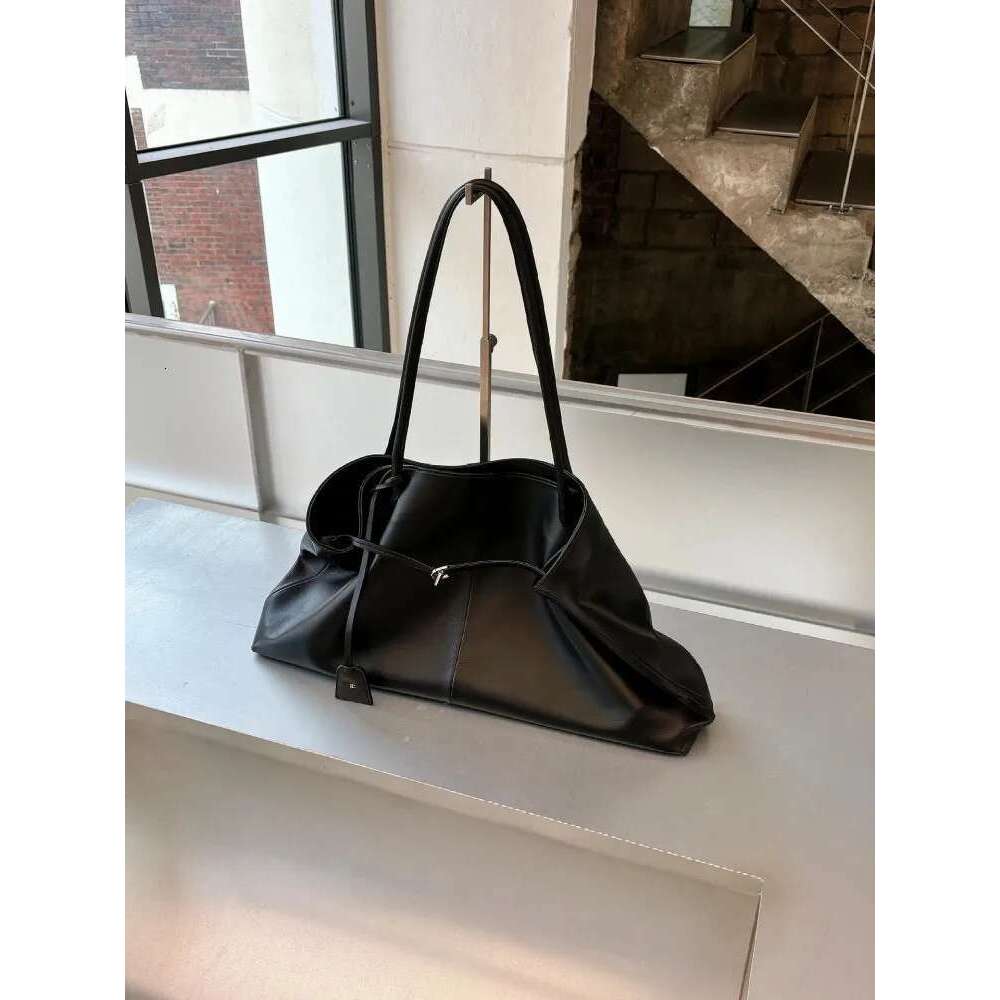 Women Vintage Large Capacity Designer Genuine Leather Single Shoulder Bag Office Ladies Casual Armpit Bags Haruku Tote Handbag