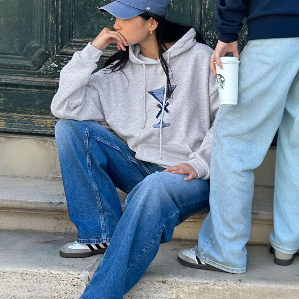 New women's patterned bow red wine glass pullover top long sleeved round neck hooded sweatshirt