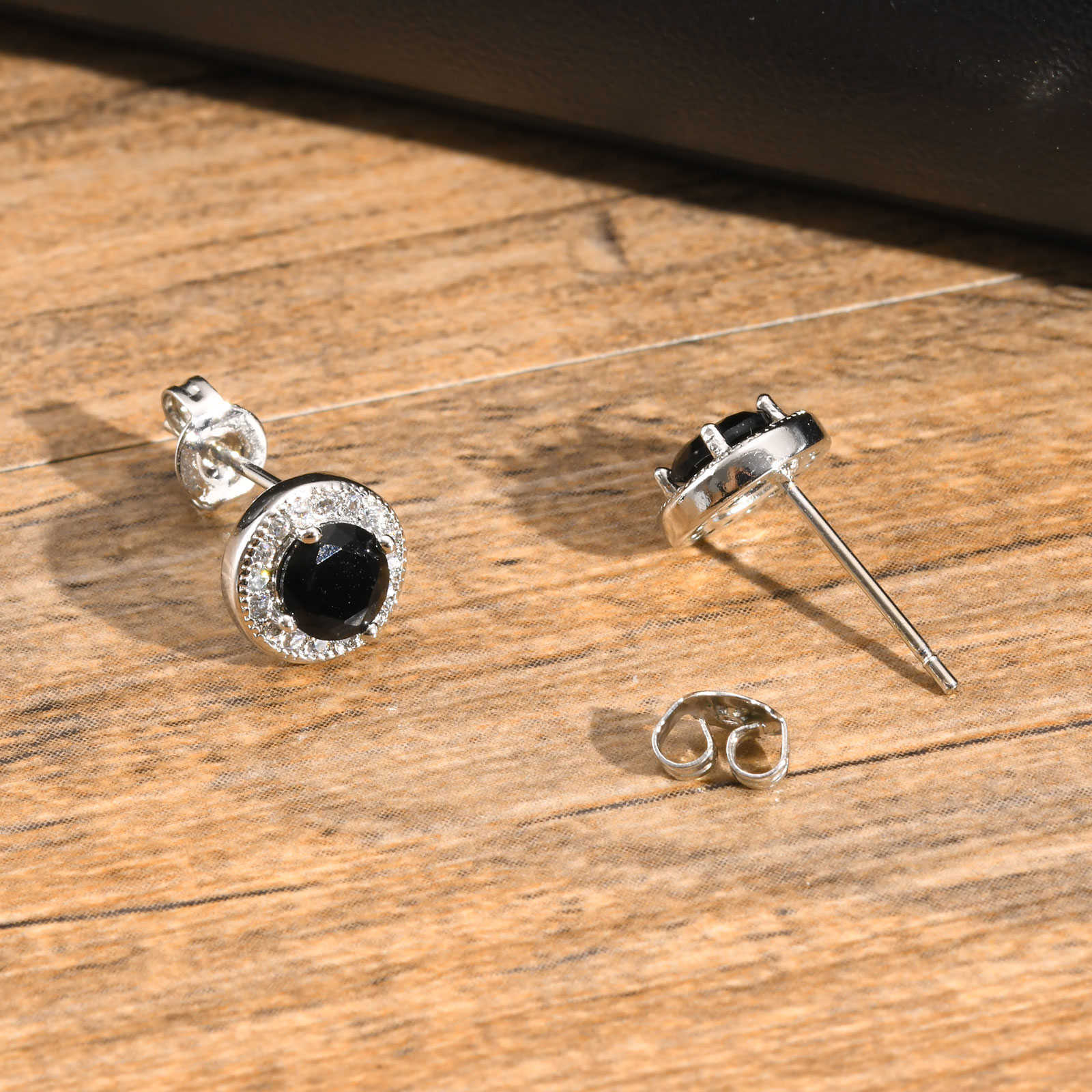 Vnox Wholesale Earrings Fashion Stud Earrings Men Jewelry Steel Color Copper Black Zirconia Round Fashion Stud Earrings