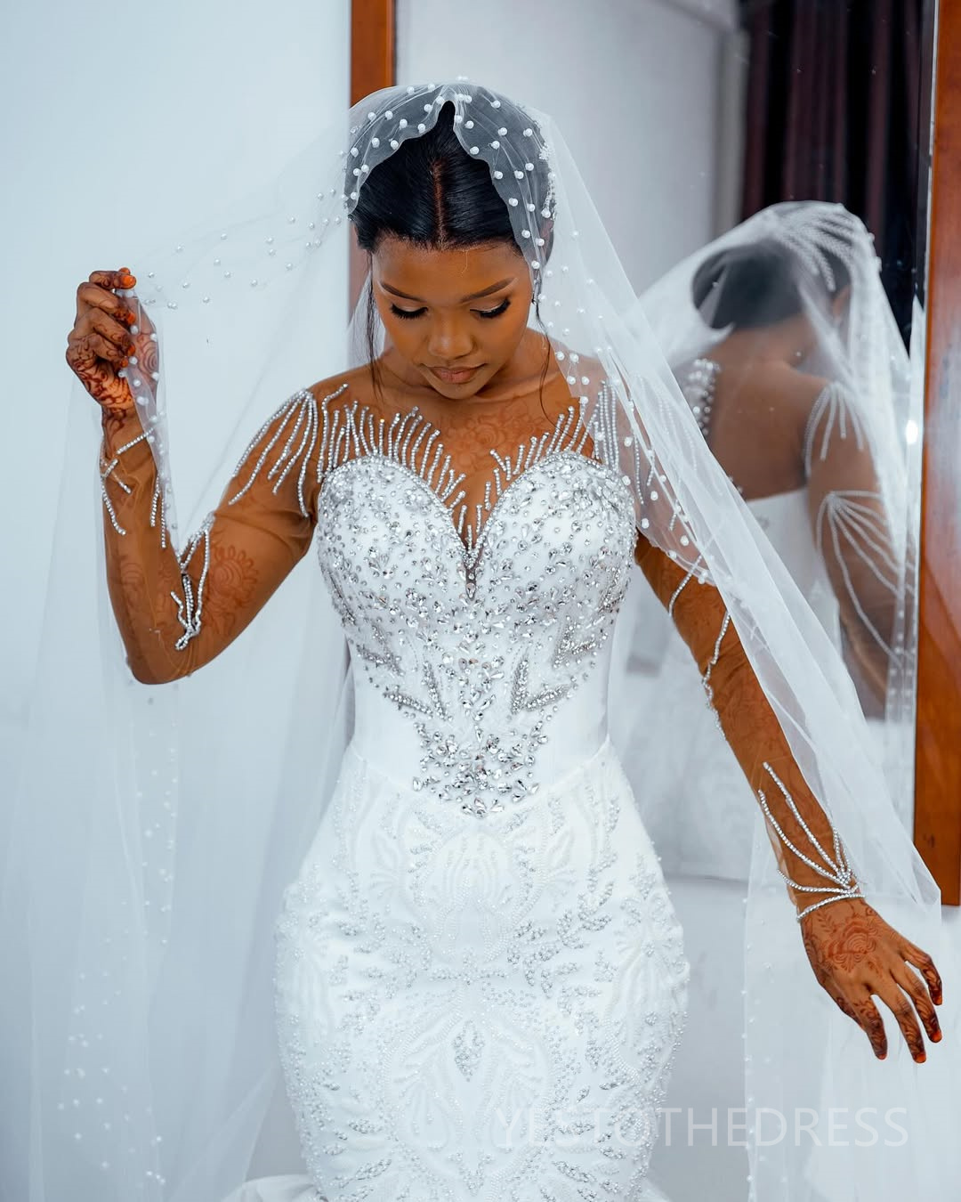 2025 Plus Size Wedding Dress Bridal Gowns For Bride Mermaid Sheer Neck Long Sleeves Illusion Beaded Lace Wedding Gowns For Black Women D460