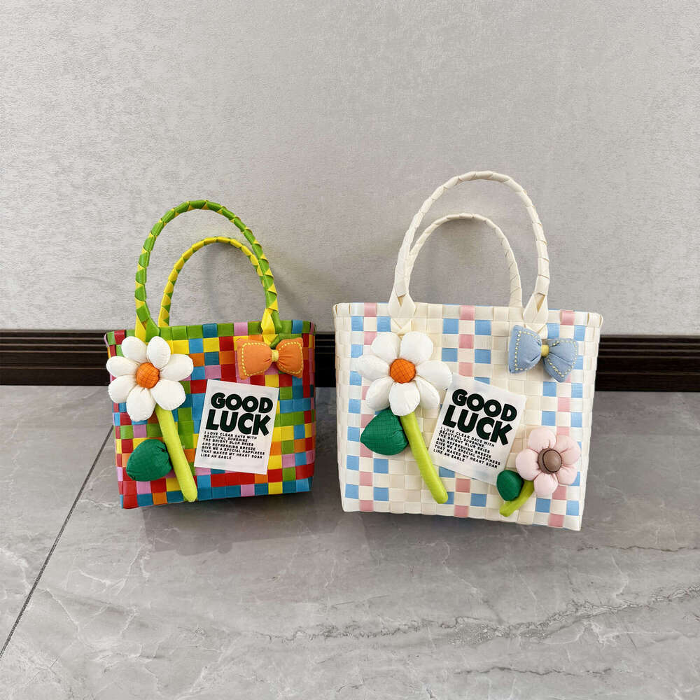 2024 Summer Fresh Color Matching Gift Handbag, Plastic Weaving Bag, Vegetable Basket, Beach Bag