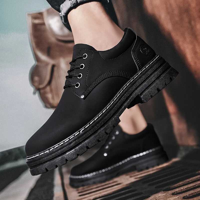 Four Seas Mens and Womens Low Cut Versatile Small Leather Shoes Trend Black Hiking Shoes Thick Low Versatile Casual BootsXJ250113