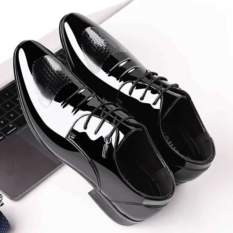Trending Classic Men Dress Shoes for High Quality Men Oxfords Patent Leather Shoes Lace Up Formal Leather Wedding Party ShoesXJ250113