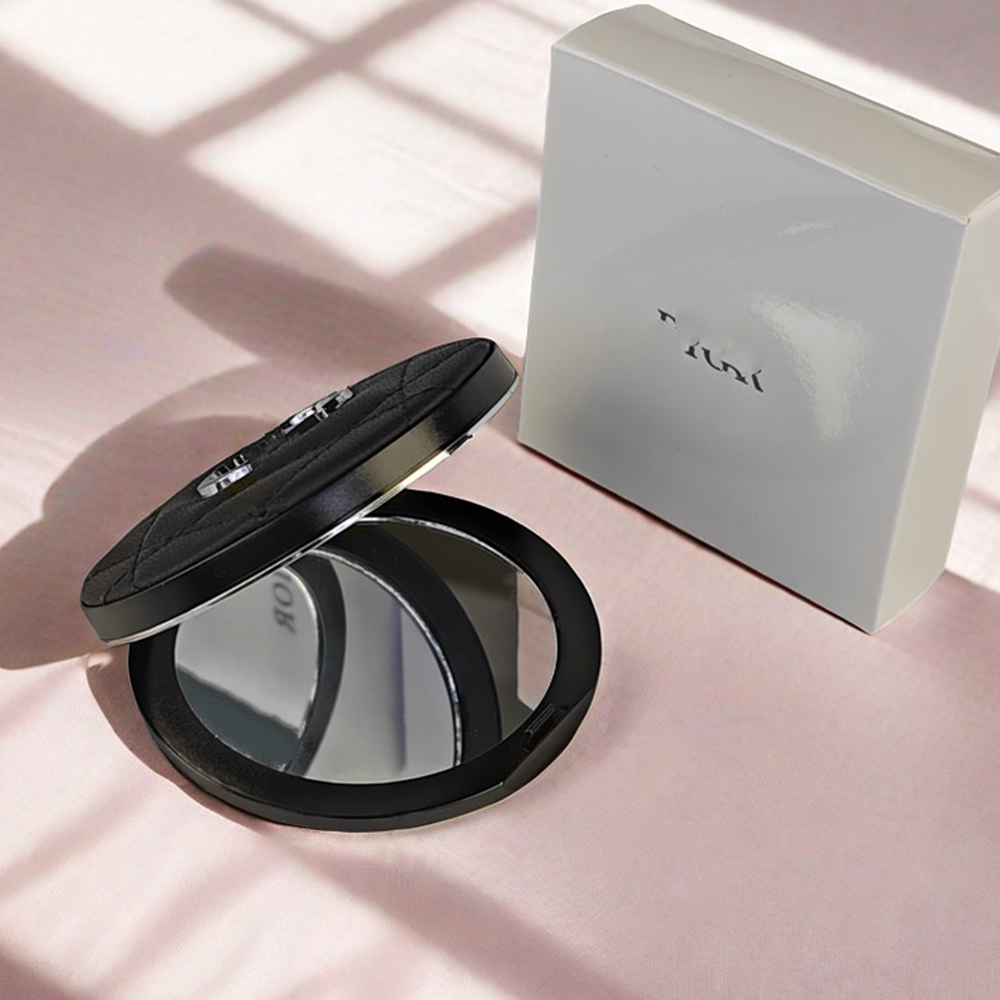 Designer Folding Double Facettes Makeup Mirror Leather Portable Hd Make-up Cosmetic Mirror with Gift Box 3 Colour