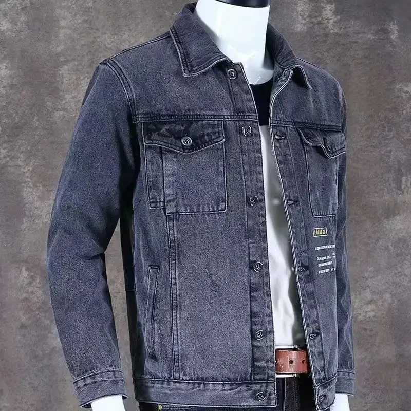 Button Letter Jeans Coat for Men Denim Jackets Man with Embroidery Autumn Blue Big Size Japanese Winter 2024 Loose Menswear Worn X250113