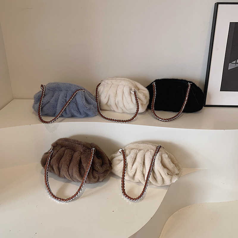 Autumn and Winter Plush Bag for Women 2024 New Korean Edition Fashion Folded Shoulder Instagram Internet Celebrity Western Style Versatile Cloud 25011