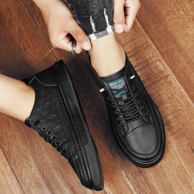 Men Casual Shoes Flat Bottom Fashion Design Trendy Print Versatile Comfort Triple Black White Free shipping
